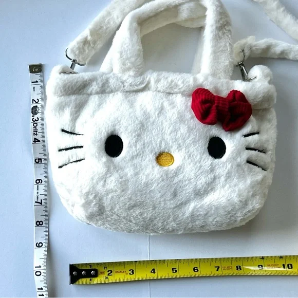 ❤️(HK0042) Hello Kitty Adorable 4-Piece Cozy Plush Purse Bundle. - Picture 8 of 9